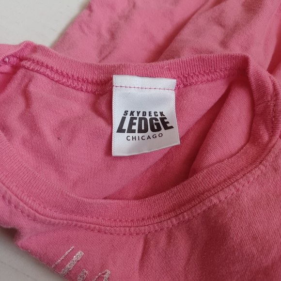 4/$30 Pink Chicago Skydeck Tee - Size Medium (7/8 - Girl) - Picture 3 of 6